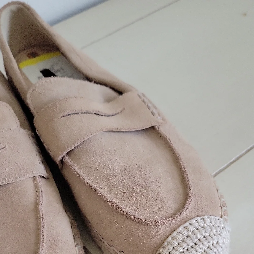 Women's Tan Loafers